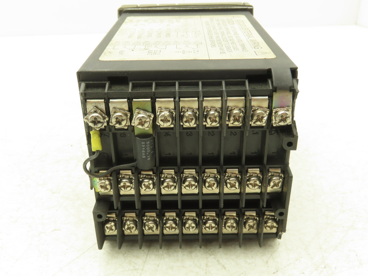 Honeywell UDC3300  Digital Temperature Controller DC330B-KE-000-20-000000-00-0