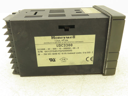 Honeywell UDC3300  Digital Temperature Controller DC330B-KE-000-20-000000-00-0