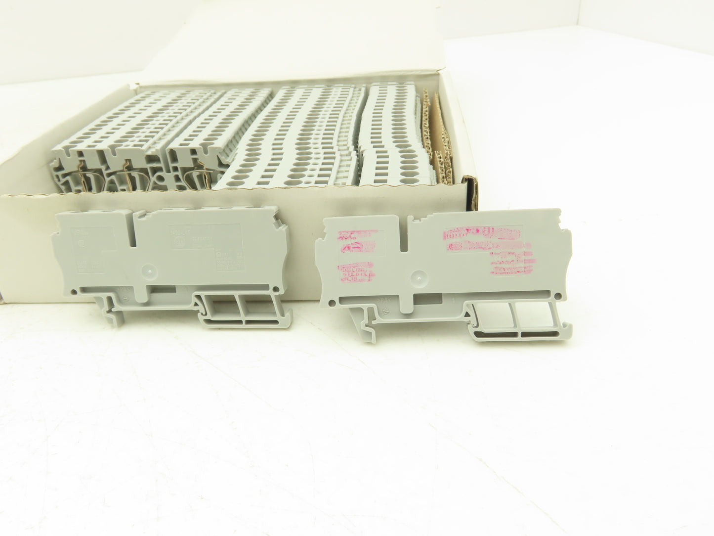 Allen Bradley 1492-L4T Feed-Through Terminal Block Gray 4mm Sq 800V Lot of 43
