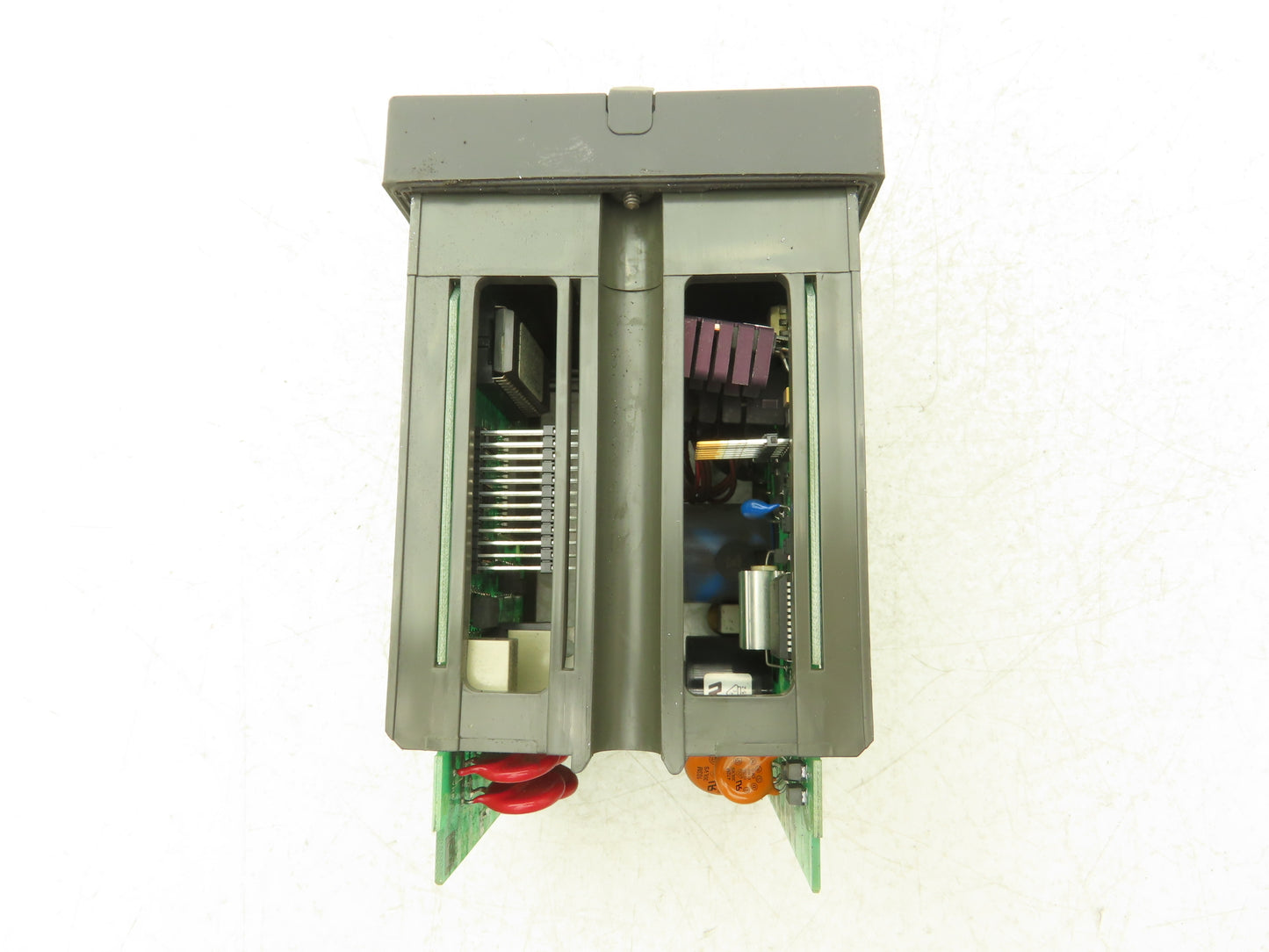 Honeywell UDC3300  Digital Temperature Controller DC330B-KE-000-20-000000-00-0