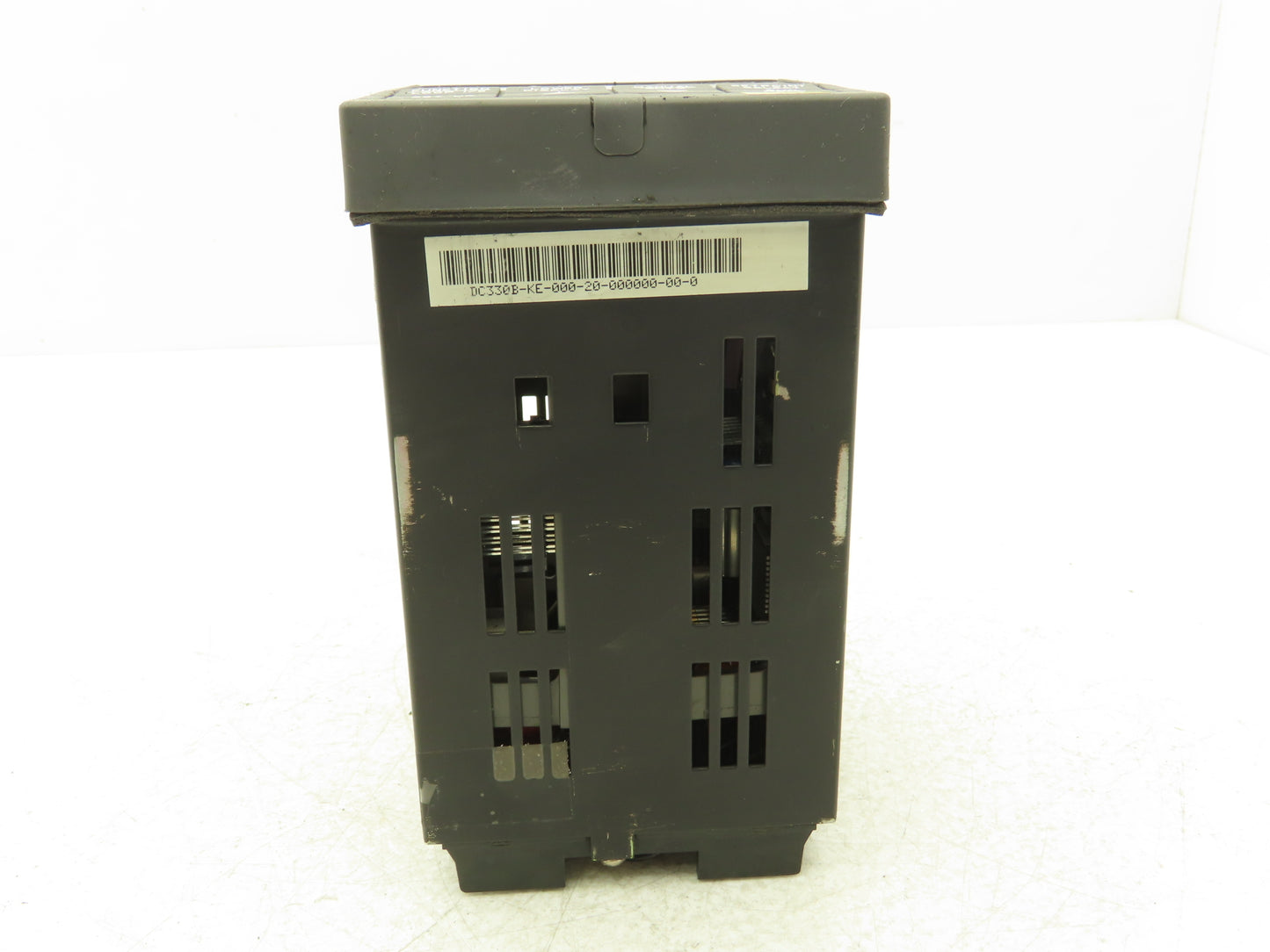 Honeywell UDC3300  Digital Temperature Controller DC330B-KE-000-20-000000-00-0