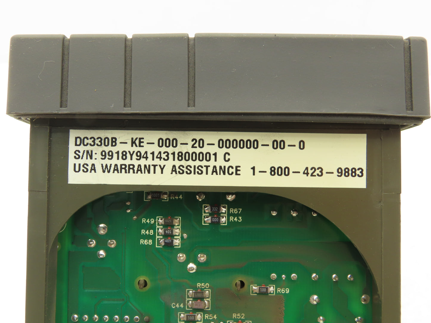 Honeywell UDC3300  Digital Temperature Controller DC330B-KE-000-20-000000-00-0
