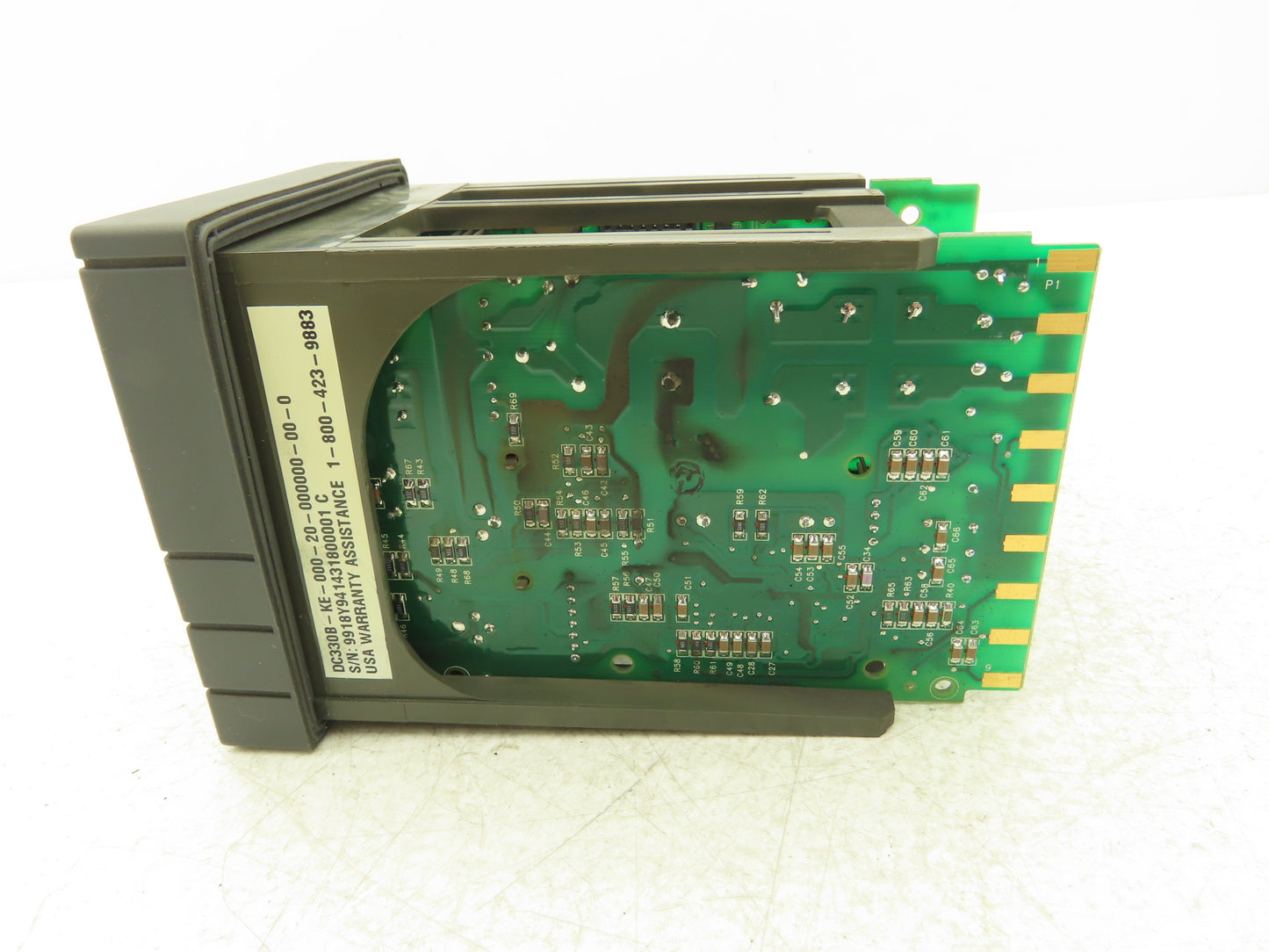 Honeywell UDC3300  Digital Temperature Controller DC330B-KE-000-20-000000-00-0