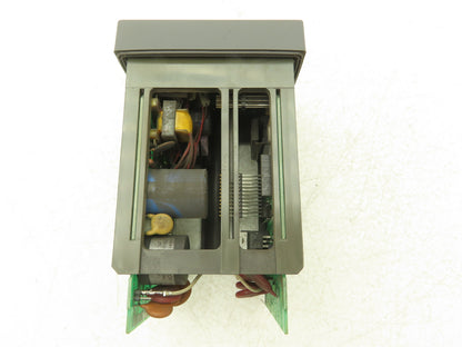 Honeywell UDC3300  Digital Temperature Controller DC330B-KE-000-20-000000-00-0