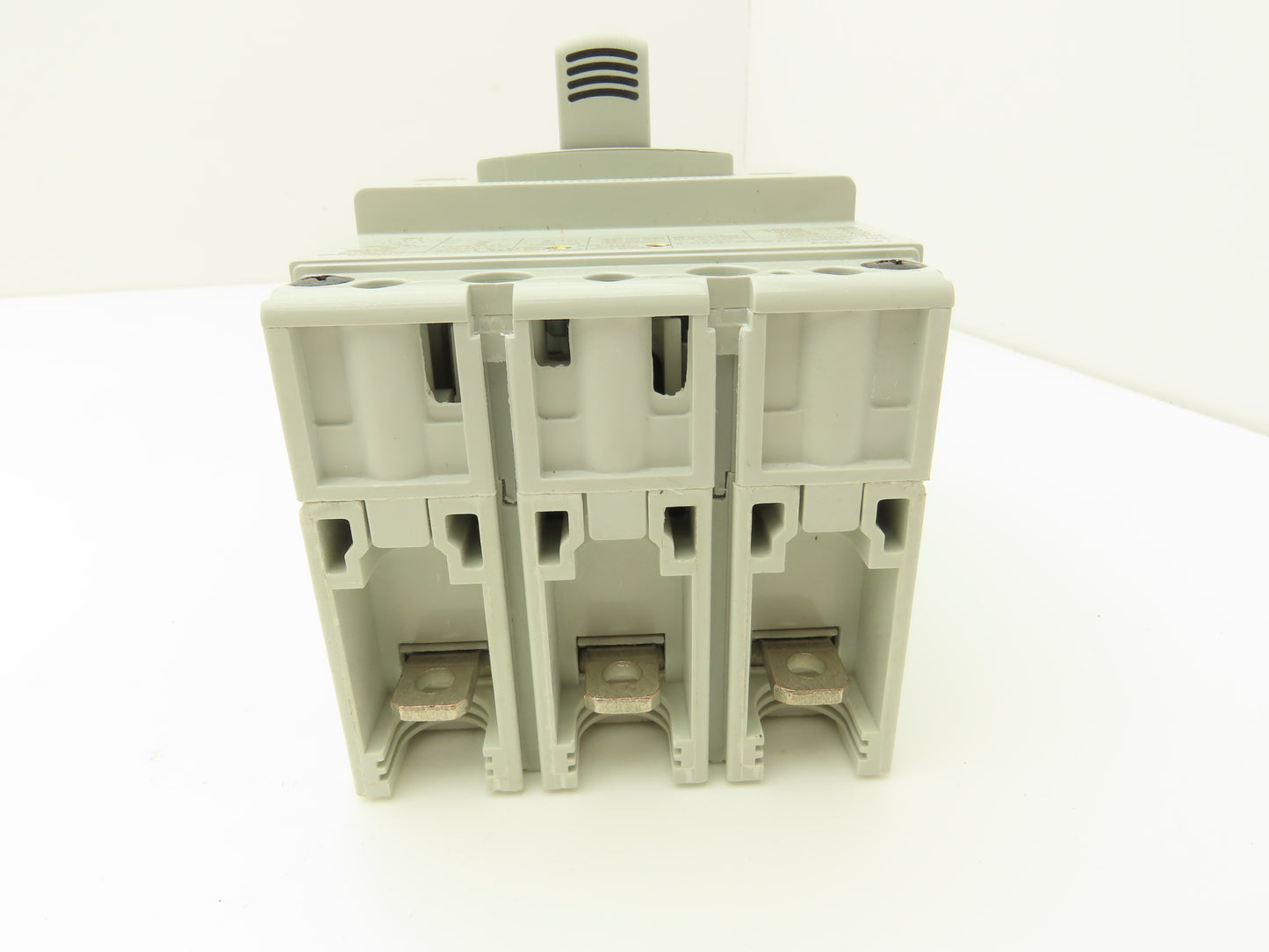 Allen Bradley 140GH3C3C60 60A Circuit Breaker 480V 3PH Molded Case 3 pole Ser. A