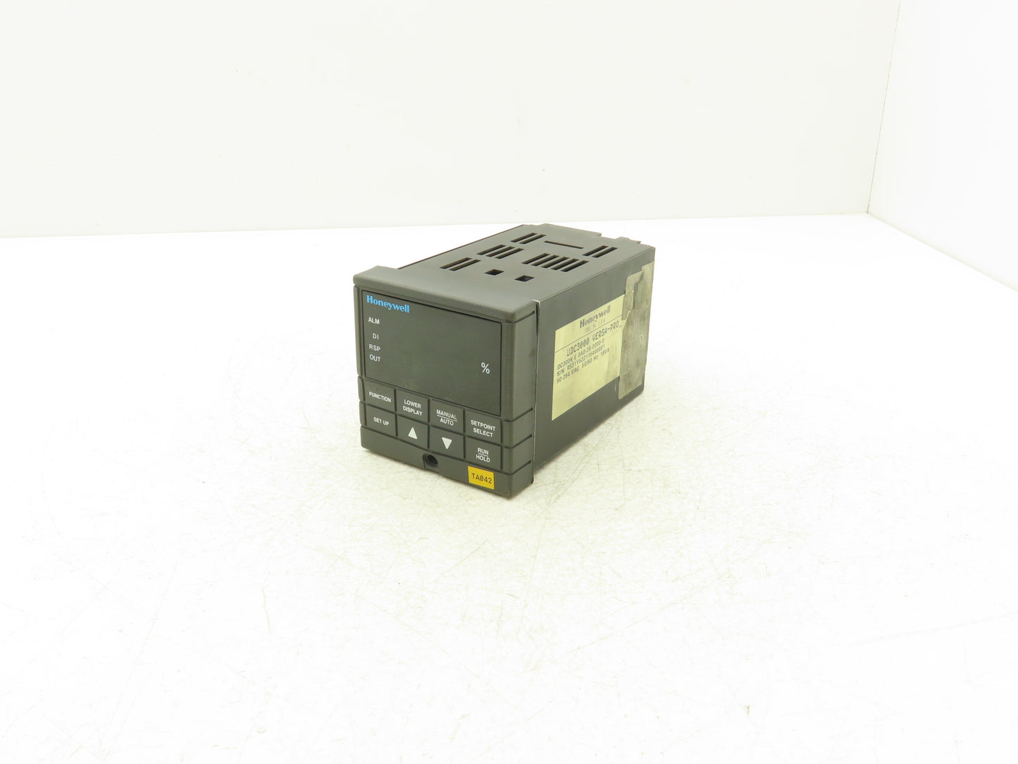 Honeywell UDC3000 Digital Temperature Controller DC300K-E-0A0-20-0000-0
