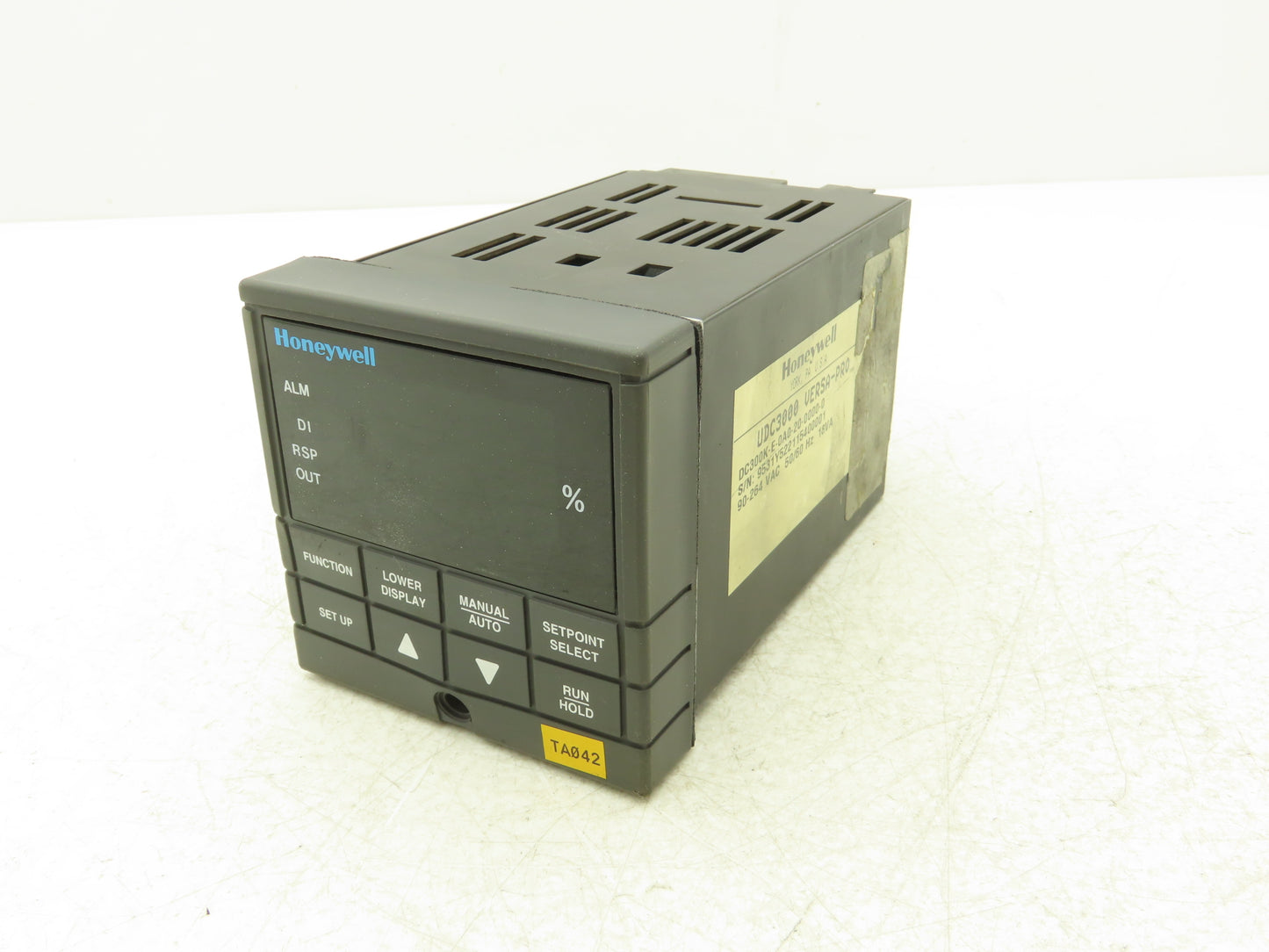 Honeywell UDC3000 Digital Temperature Controller DC300K-E-0A0-20-0000-0