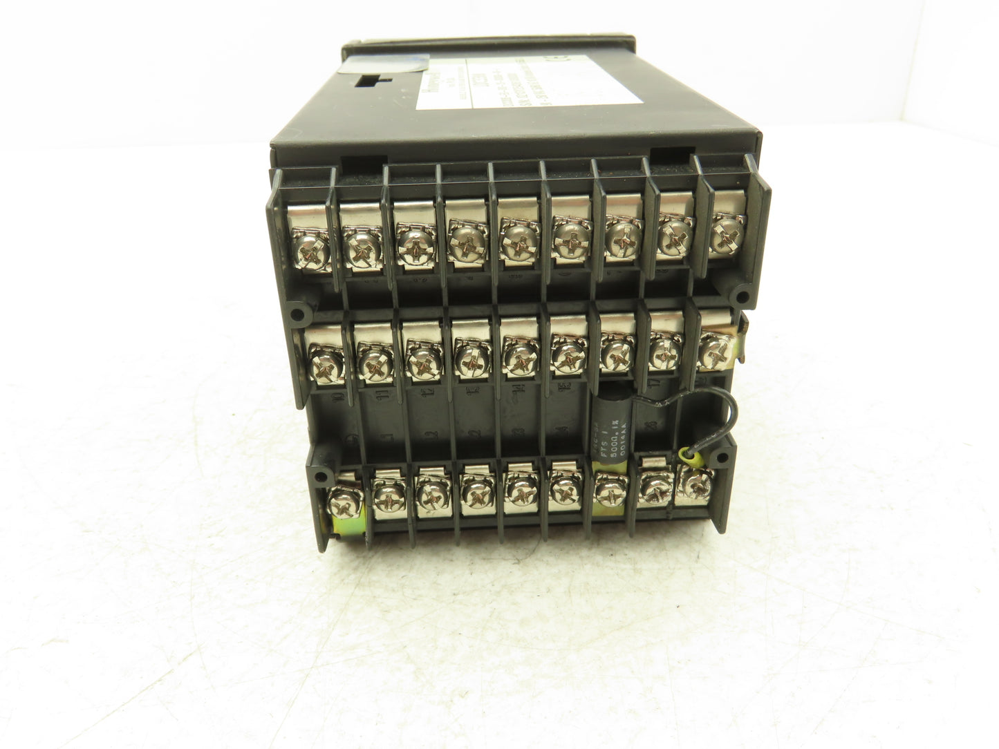 Honeywell UDC3300  Digital Temperature Controller DC330B-E0-000-20-000000-00-0