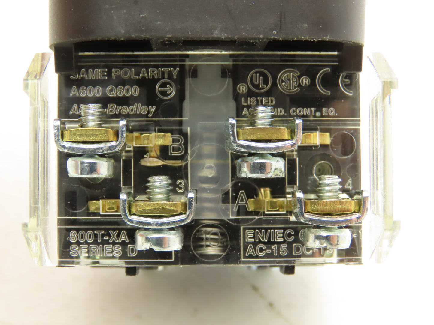 Allen Bradley 800T-PB16B Illuminated Push Button Momentary Blue 120VAC 30mm