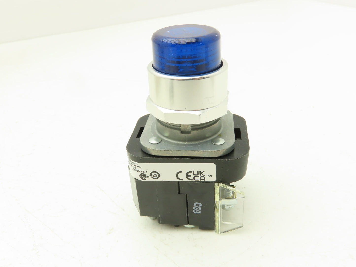Allen Bradley 800T-PB16B Illuminated Push Button Momentary Blue 120VAC 30mm