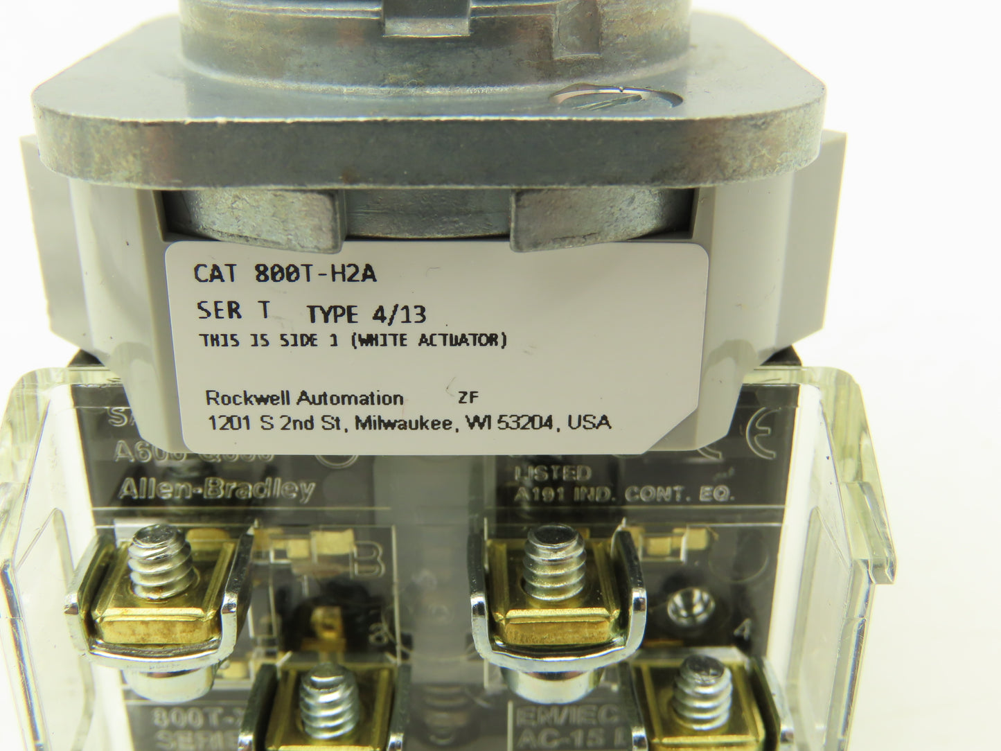 Allen Bradley 800T-H2A Selector Switch 2 Position Maintained 30mm Lot 2