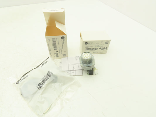 Allen Bradley 800T-H2A Selector Switch 2 Position Maintained 30mm Lot 2