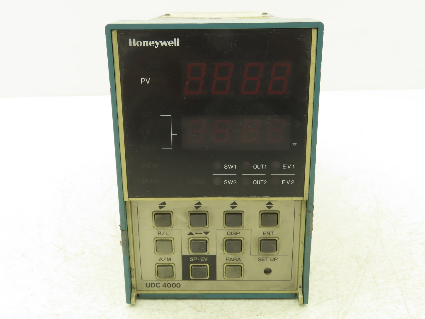 Honeywell DC4000  Digital Temperature Controller DC4000 0DTC1400000 120/240V