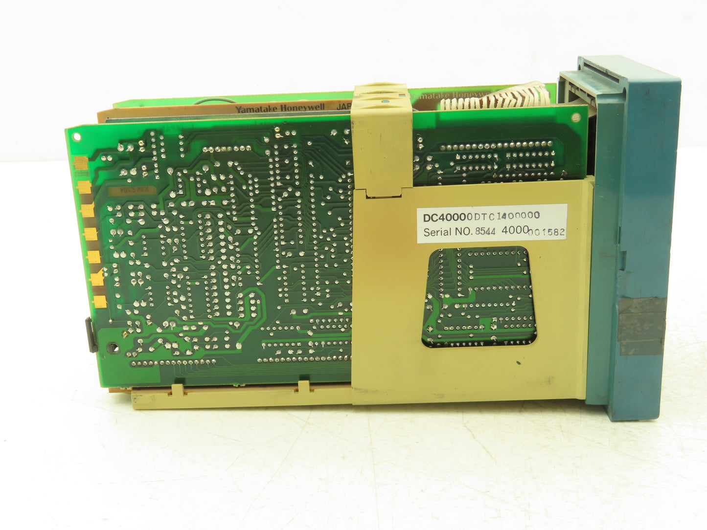 Honeywell DC4000  Digital Temperature Controller DC4000 0DTC1400000 120/240V