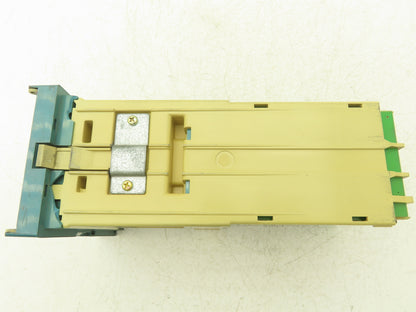 Honeywell DC4000  Digital Temperature Controller DC4000 0DTC1400000 120/240V