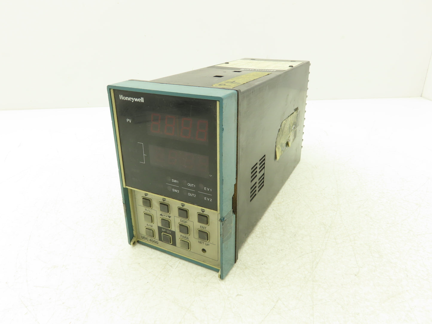 Honeywell DC4000  Digital Temperature Controller DC4000 0DTC1400000 120/240V
