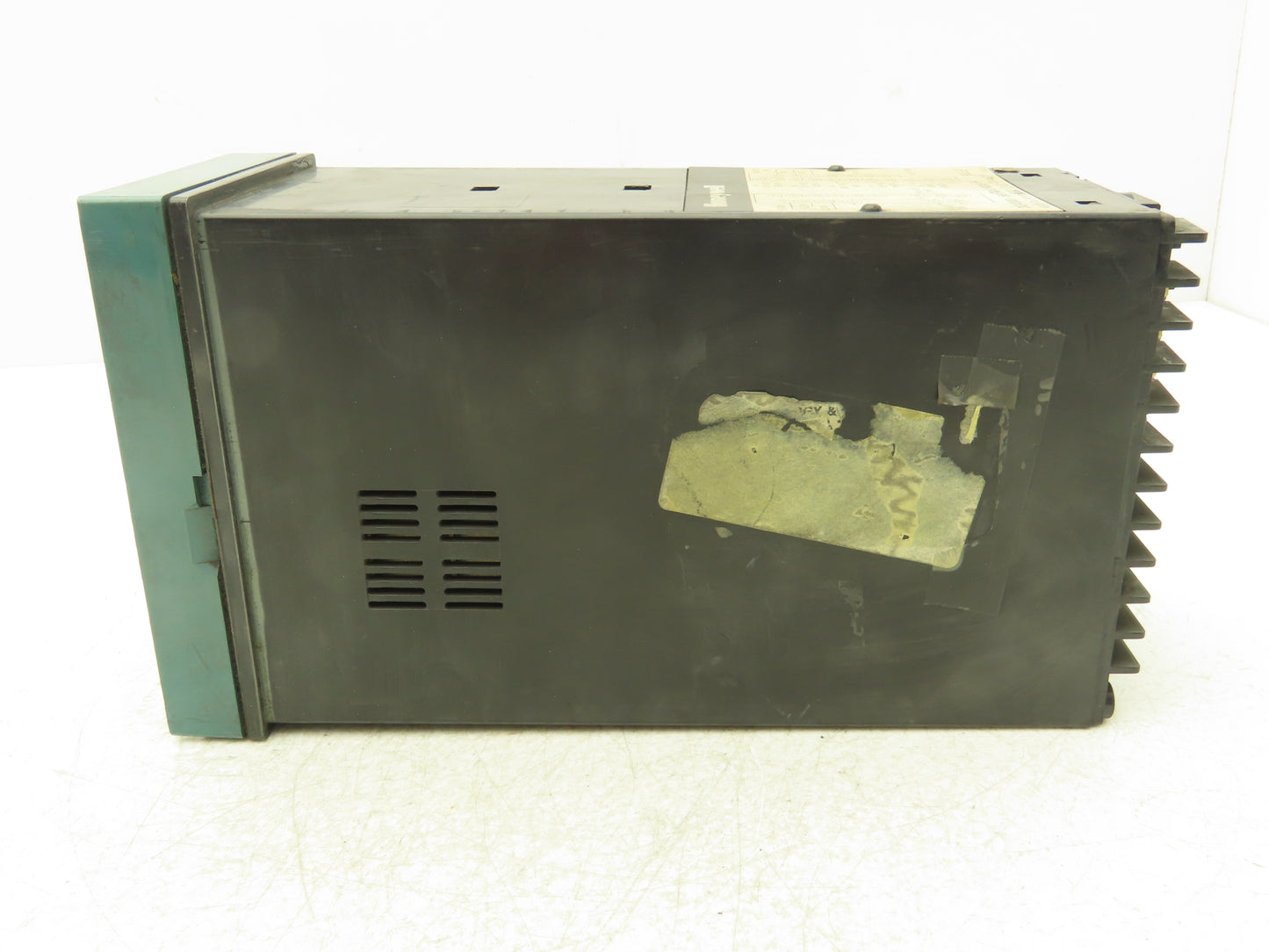 Honeywell DC4000  Digital Temperature Controller DC4000 5GTC1400000 120/240V