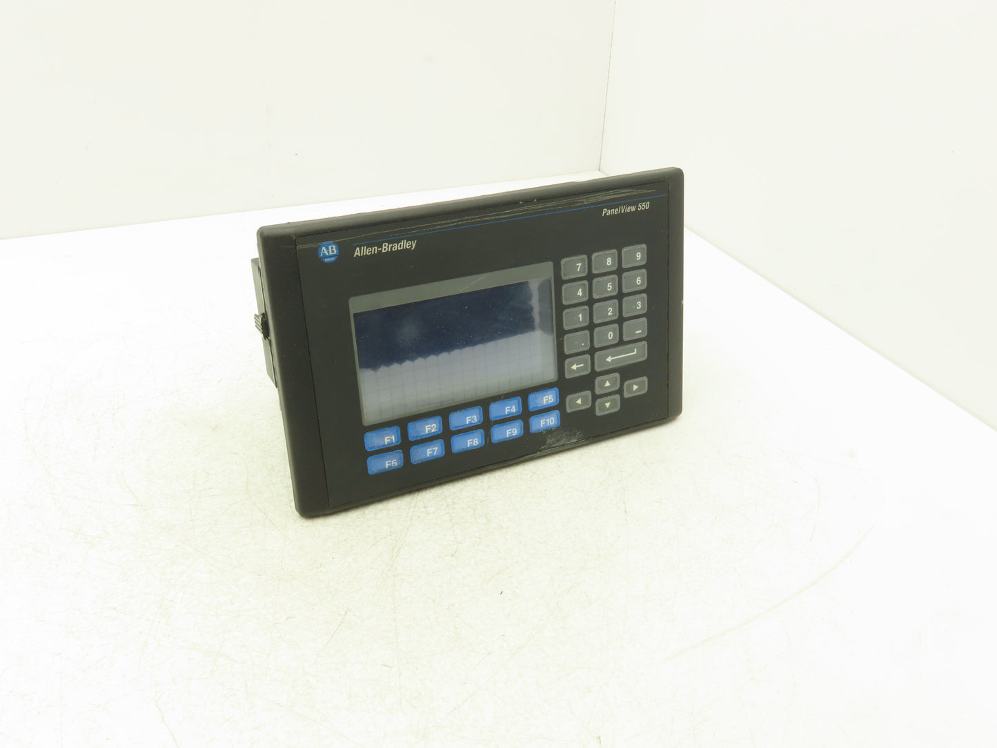 Allen Bradley 2711-B5A5 PanelView 550 HMI Control Panel Ser H FRN 4.46 100-240V