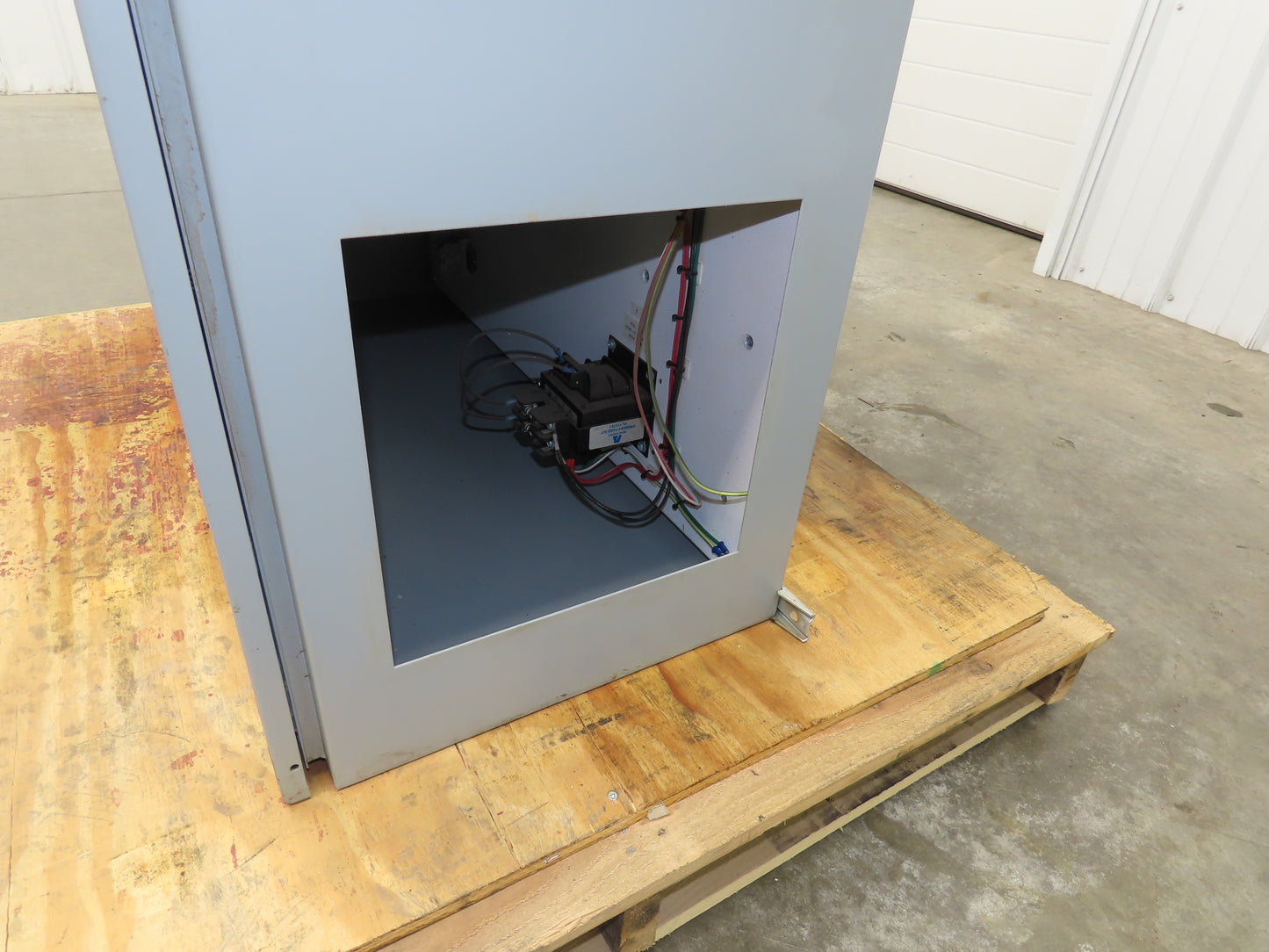 Allen Bradley 22C-D088A103 Powerflex 400 AC Drive VFD 60Hp 460V 3Ph Enclosure