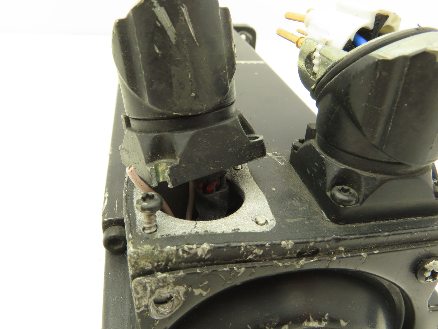 Allen Bradley MPL-B330P-MJ74AA AC Servo Motor 5000 RPM 460V 3PH READ