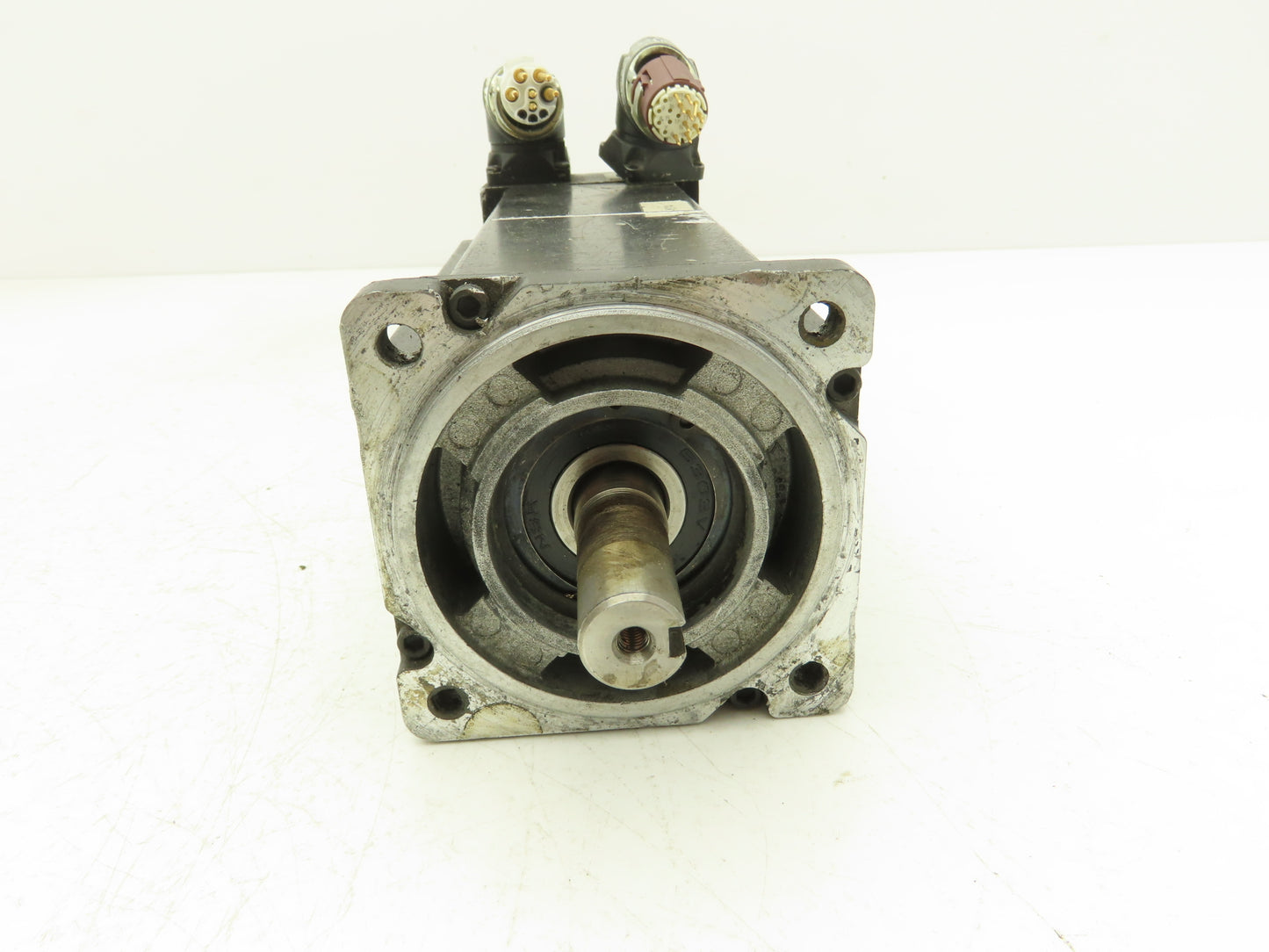 Allen Bradley MPL-B330P-MJ74AA AC Servo Motor 5000 RPM 460V 3PH READ
