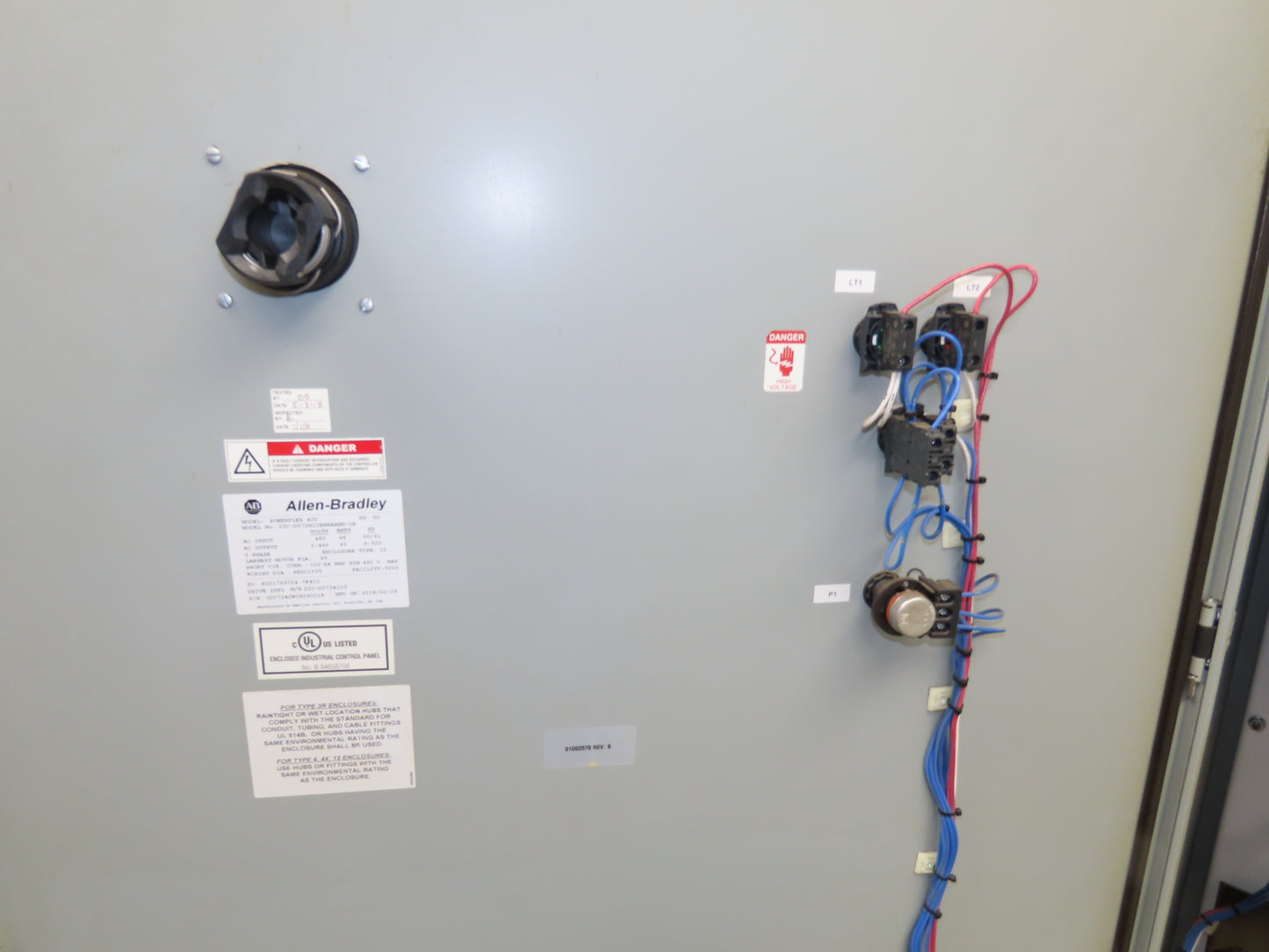 Allen Bradley 22C-D072A103 Powerflex 400 AC Drive VFD 50Hp 460V 3Ph Enclosure