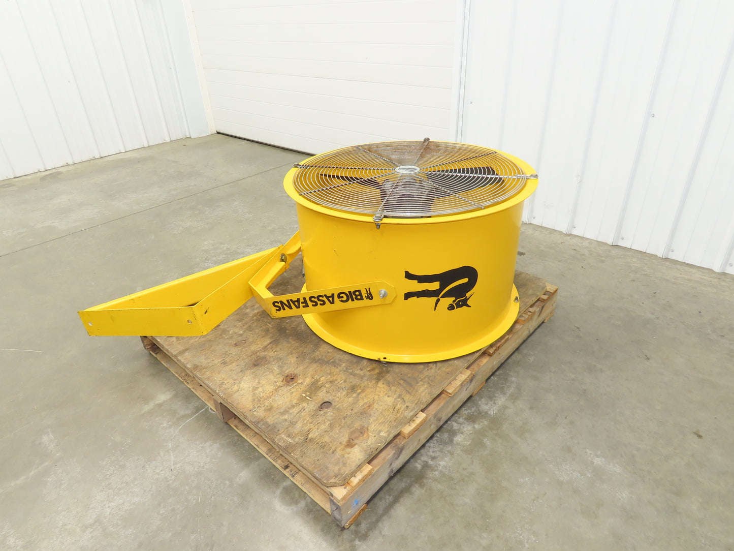 Big Ass 002991-241 Industrial Wall Mount Fan 30" Dia 1Hp 629fpm 230/460V