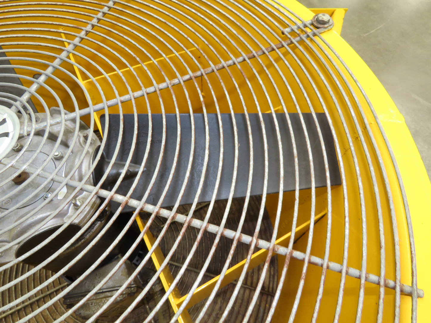 Big Ass 002991-241 Industrial Wall Mount Fan 30" Dia 1Hp 629fpm 230/460V