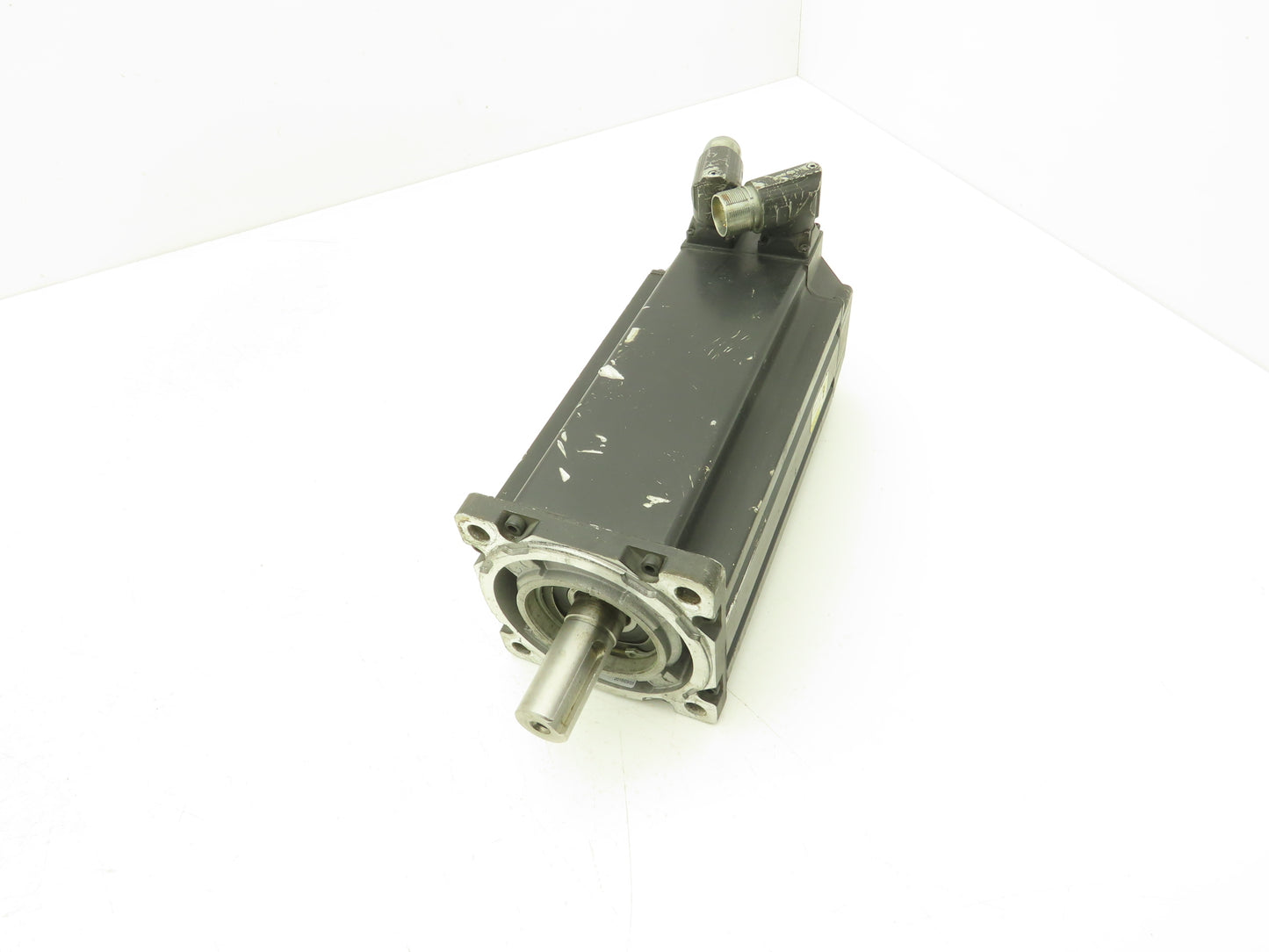 Allen Bradley MPL-B4540F-MJ74AA AC Servo Motor 3000 RPM 460V 3PH 24VDC Brake