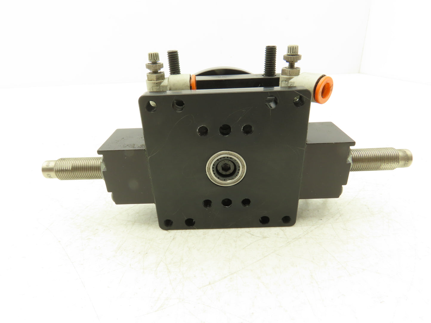 De-Sta-Co DRF-094M-180-A Pneumatic Rotary Actuator 180 Degree Rotation M12 Ports