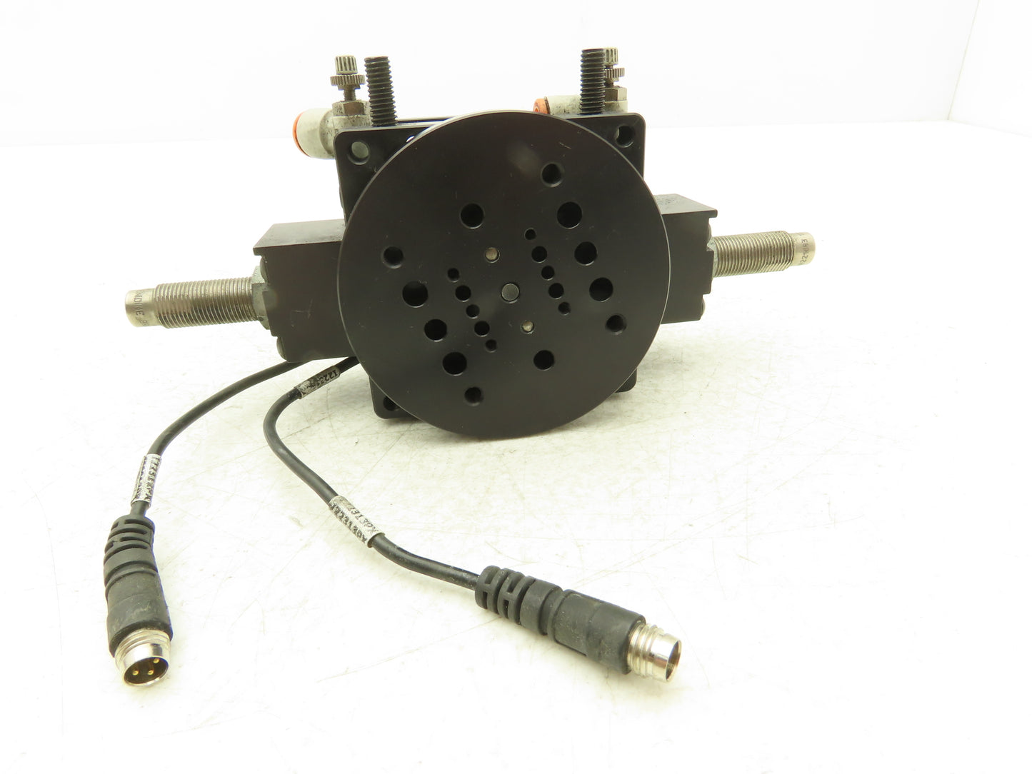 De-Sta-Co DRF-094M-180-A Pneumatic Rotary Actuator 180 Degree Rotation M12 Ports