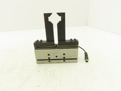 De-Sta-Co DPG-10M-4-C Pneumatic 2-Jaw Parallel Gripper Cylinder 1" Stroke 50lbf