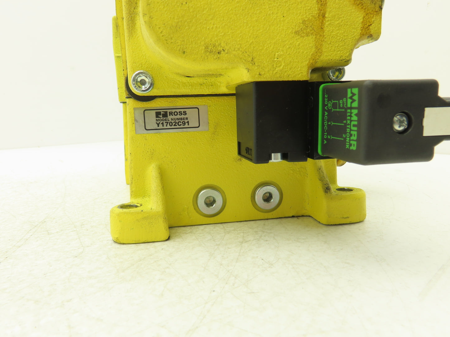Ross Controls DM2CNA54B21 DM2 Series Double Valve 2-8 Bar 3/4" NPT 110/120VAC