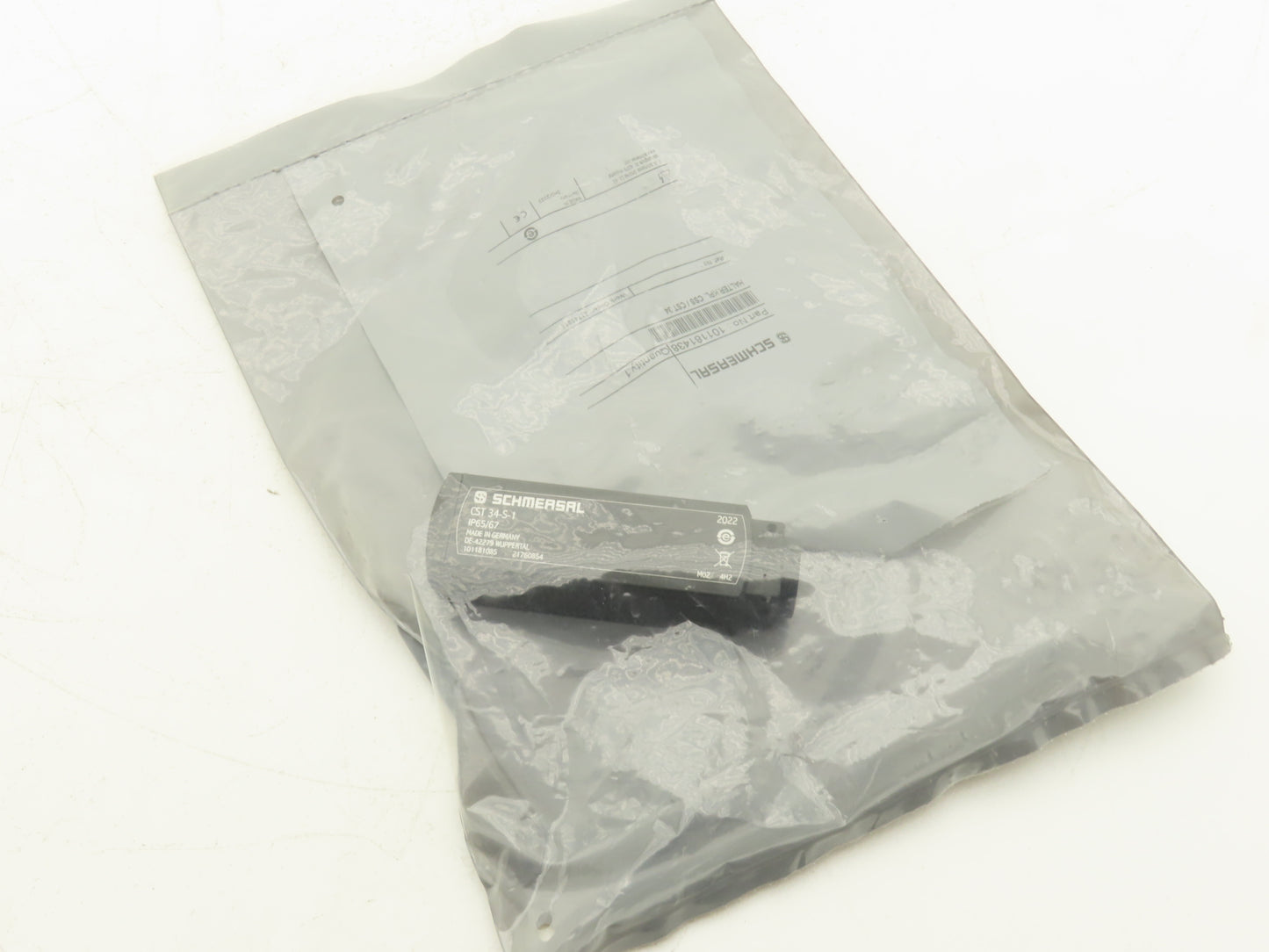 Schmersal 101181085 Magnet Safety Sensor Non Contact CST 34-S-1