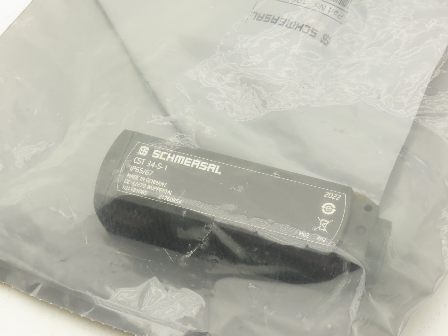 Schmersal 101181085 Magnet Safety Sensor Non Contact CST 34-S-1