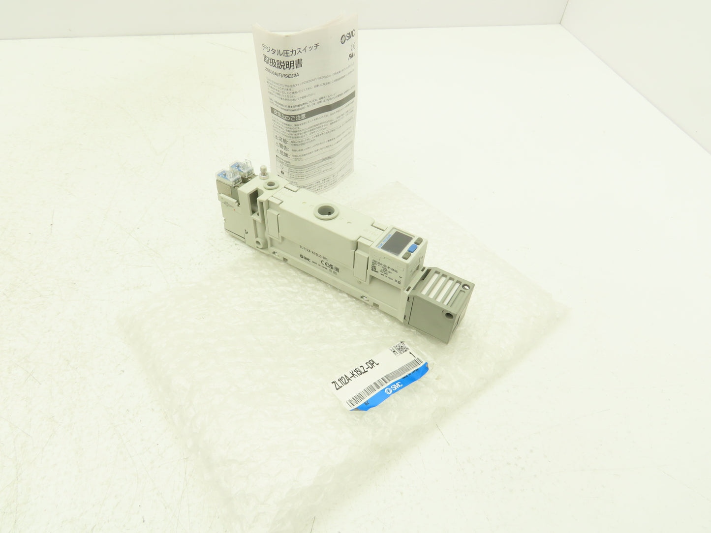 SMC ZL112A-K15LZ-DPL Multi-Stage Vacuum Generator Digital PNP Pressure Switch
