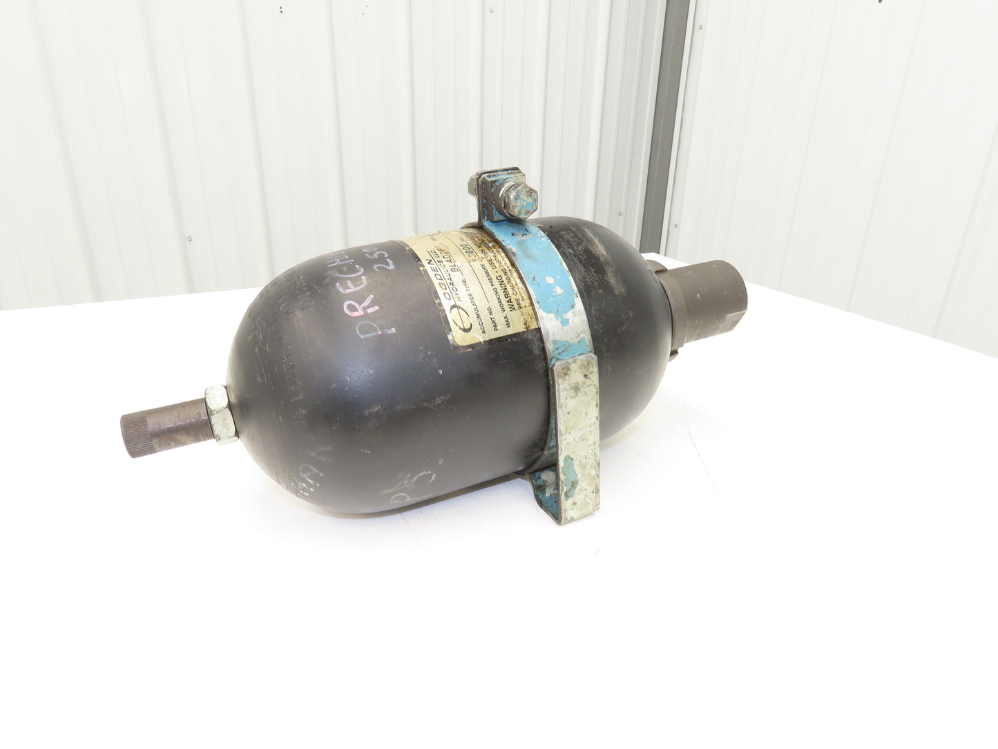 Ogden Hydraulic Bladder Accumulator 1 Gallon Tank 3000 PSI