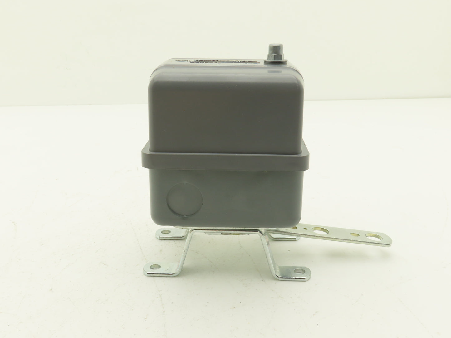 Telemecanique 9036GG2H Float Switch w/ Arm 5 HP 115-575 VAC 1 Or 3 Ph Series C