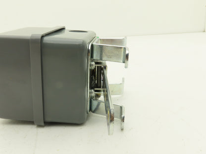 Telemecanique 9036GG2H Float Switch w/ Arm 5 HP 115-575 VAC 1 Or 3 Ph Series C