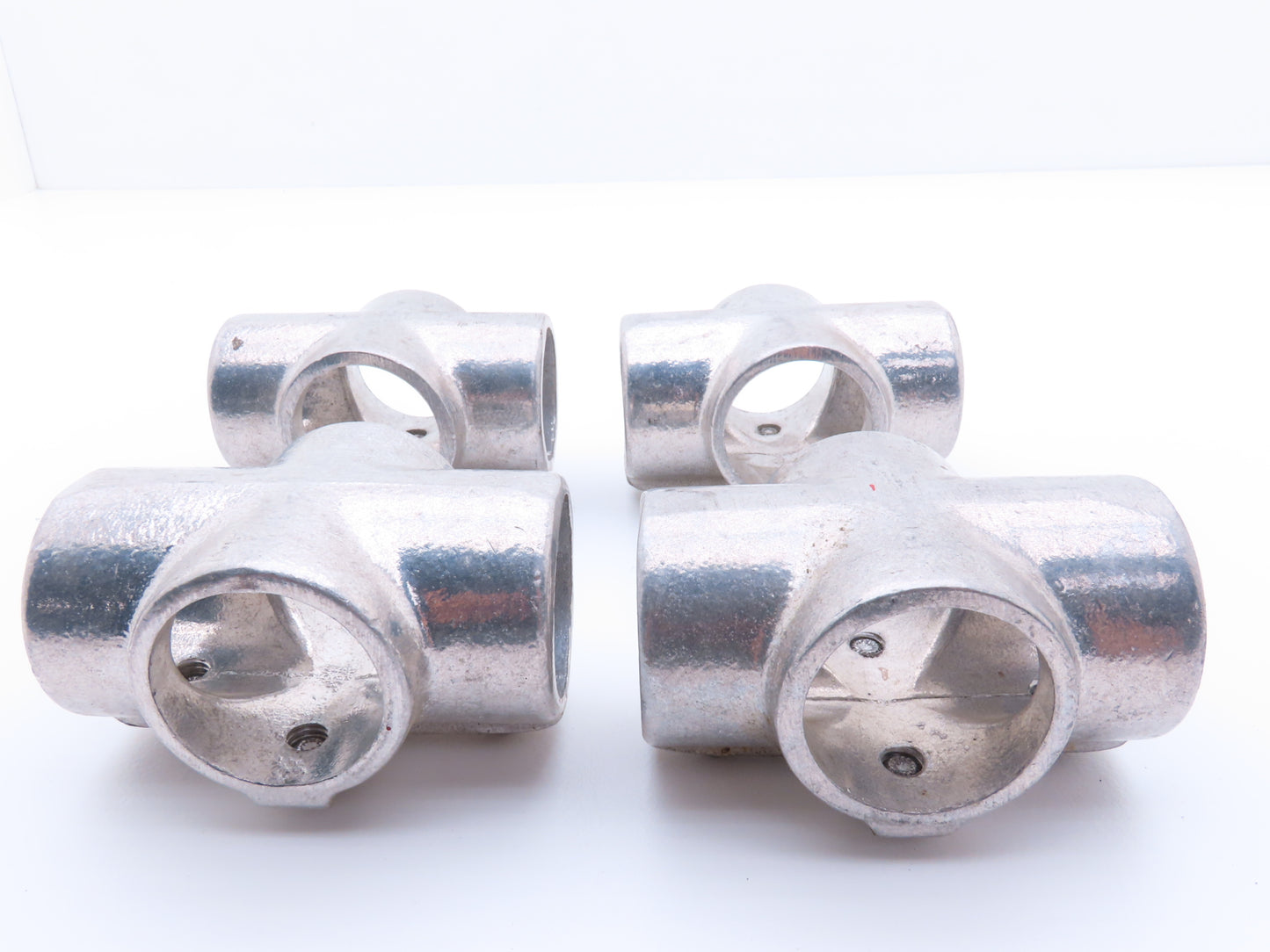 Hollaender 7E-7 Speed-Rail Cross T 1-1/4" Pipe Fits 1.66" OD 3 Screw Lot of 4
