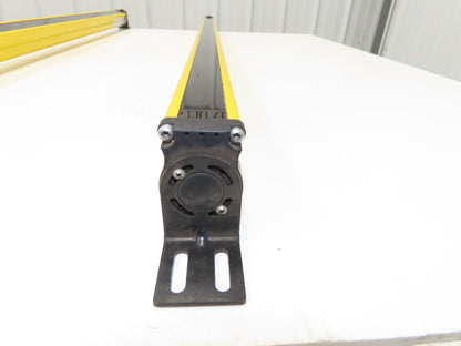 Allen Bradley GuardShield Safety Light Curtain Transmitter/Receiver Set 1120mm