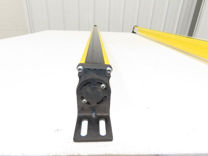 Allen Bradley GuardShield Safety Light Curtain Transmitter/Receiver Set 1120mm
