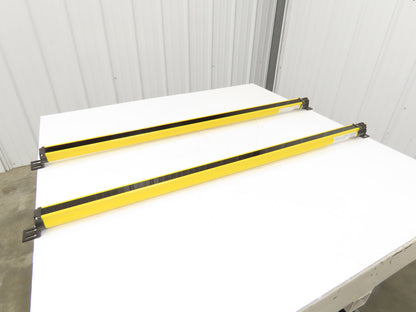 Allen Bradley GuardShield Safety Light Curtain Transmitter/Receiver Set 1120mm