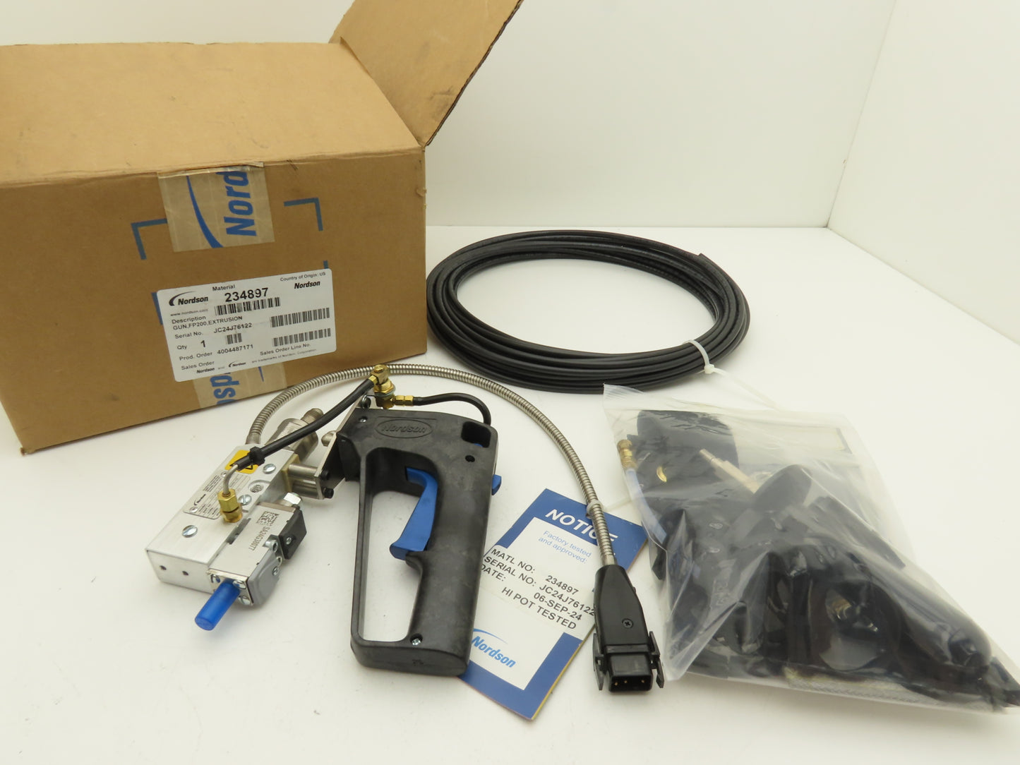 Nordson 234897 FP200 EX Hot Melt Glue Dispenser Applicator Gun w/Hose 240V