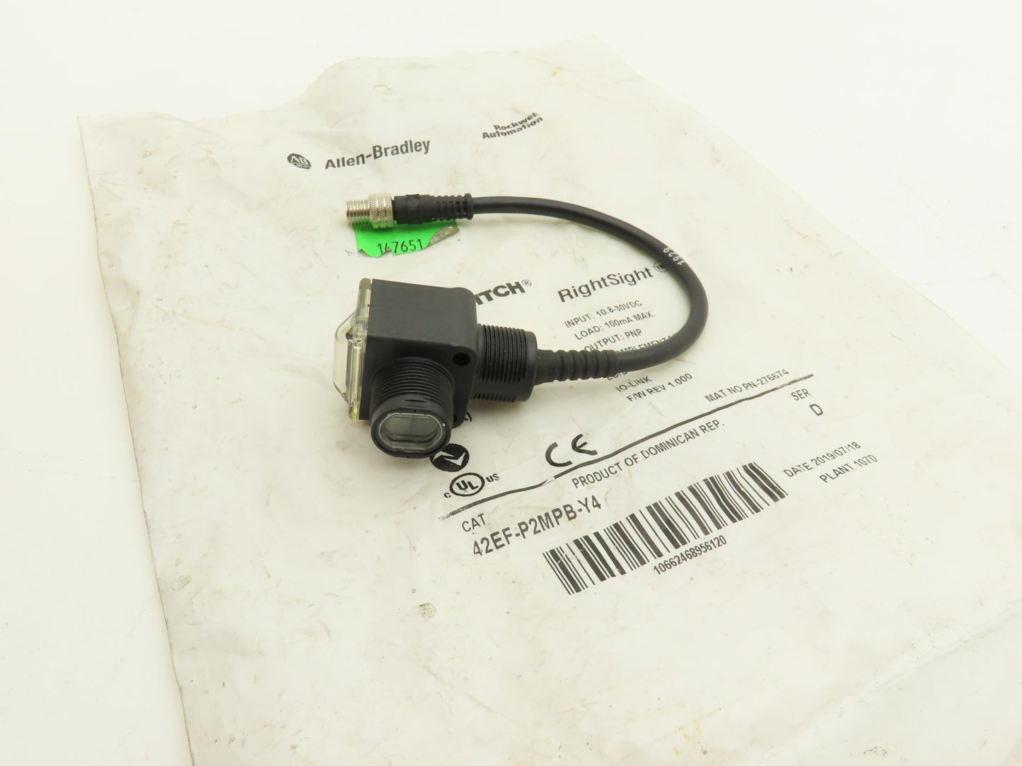 Allen Bradley 42EF-P2MPB-Y4 RightSight Photoelectric Sensor Photo Eye Ser D
