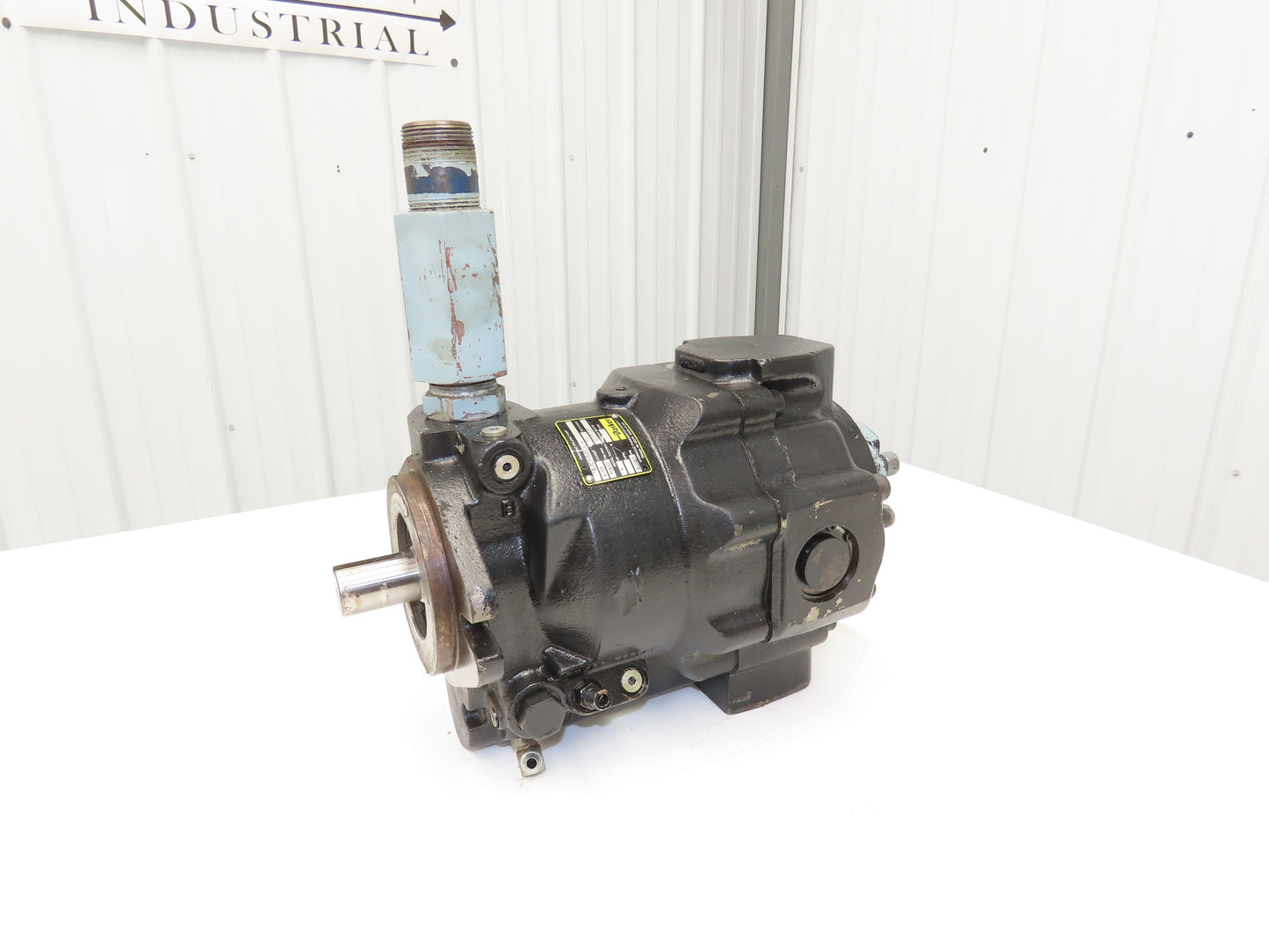 Parker PAVC100R521 Variable Hydraulic Piston Pump 100cm³/rev 3000 PSI 31-47 GPM