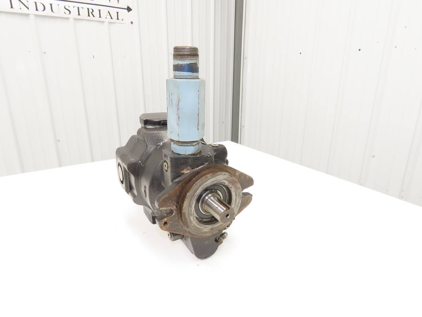 Parker PAVC100R521 Variable Hydraulic Piston Pump 100cm³/rev 3000 PSI 31-47 GPM