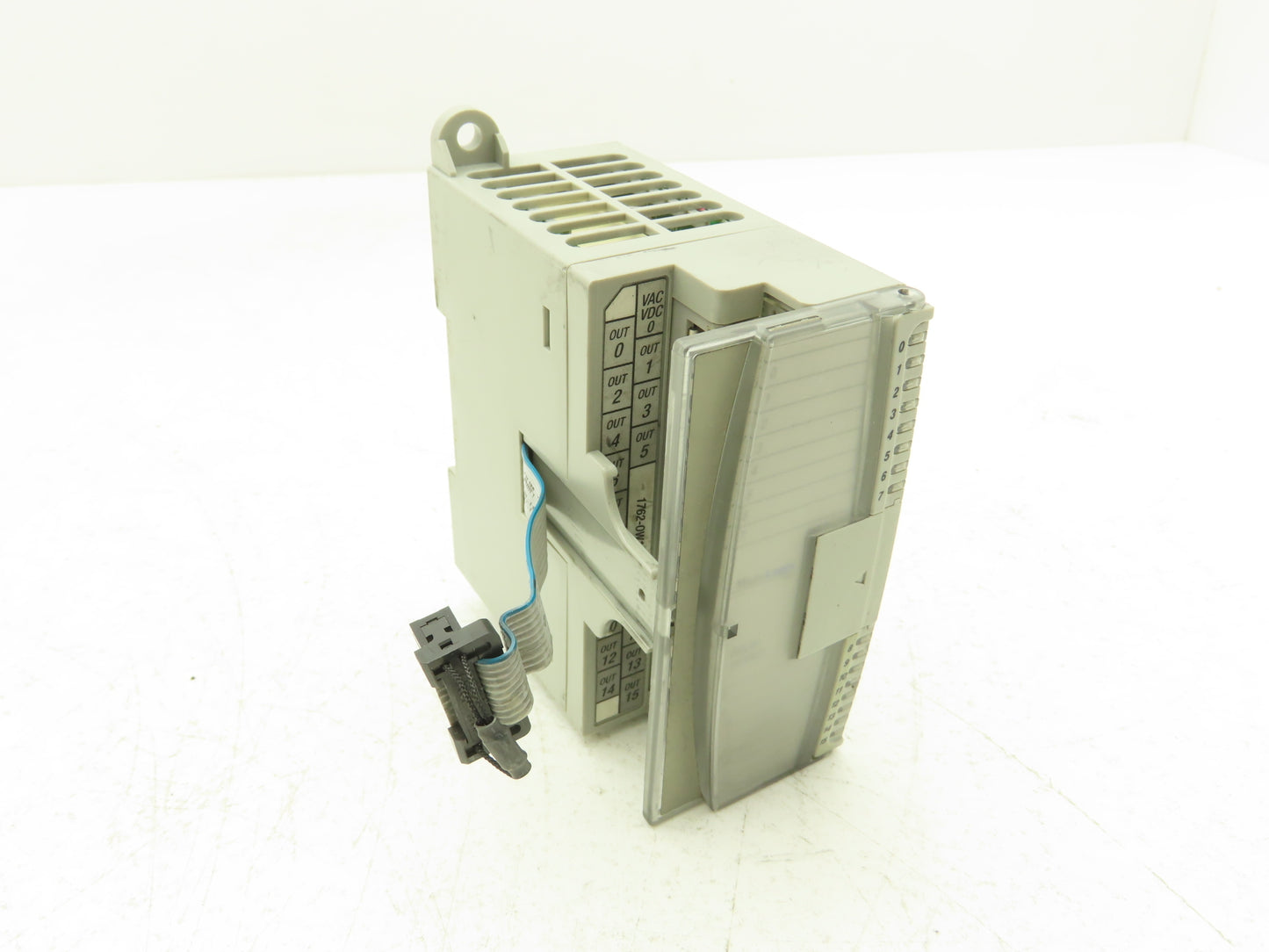 Allen Bradley 1762-OW16 MicroLogix 1200 16 Pt. VAC/VDC Relay Output 24VDC  Ser A
