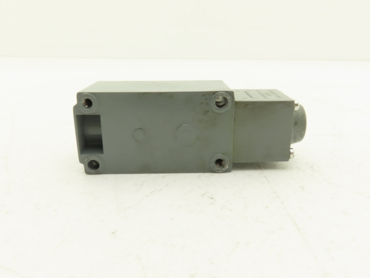 Allen Bradley 802T-AM Oiltight Limit Switch Enclosure Lever Type Operator Head