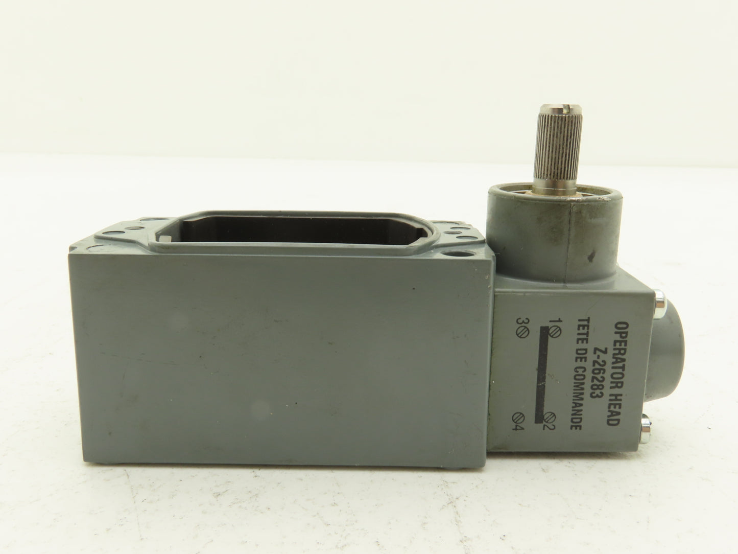 Allen Bradley 802T-AM Oiltight Limit Switch Enclosure Lever Type Operator Head